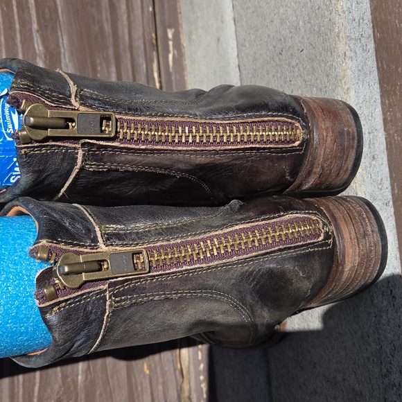 Freebird Liverpool Boots in Olive - size 7 - Picture 8 of 11